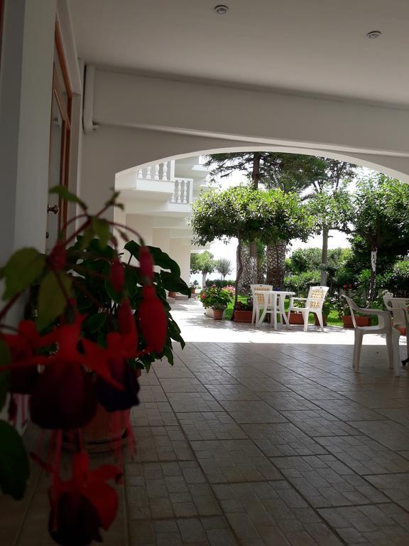 Posidonia Pension Amarinto Exterior foto
